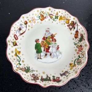 Villeroy & Boch‎ 2021 Christmas Bowl, Small, NEW - NO BOX